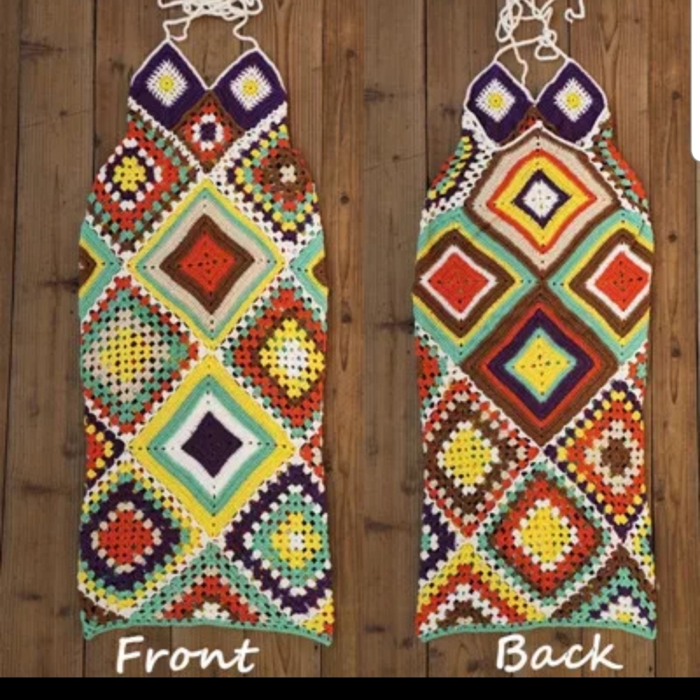 Sexy Bohemian
Crochet Maxi Dress